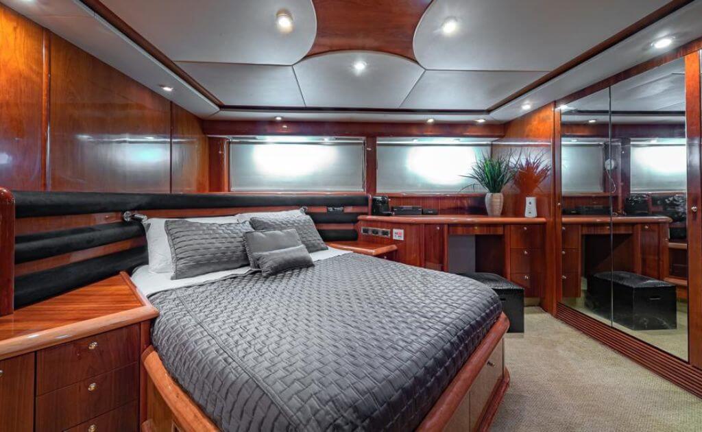 sunseeker 74 bedroom interior