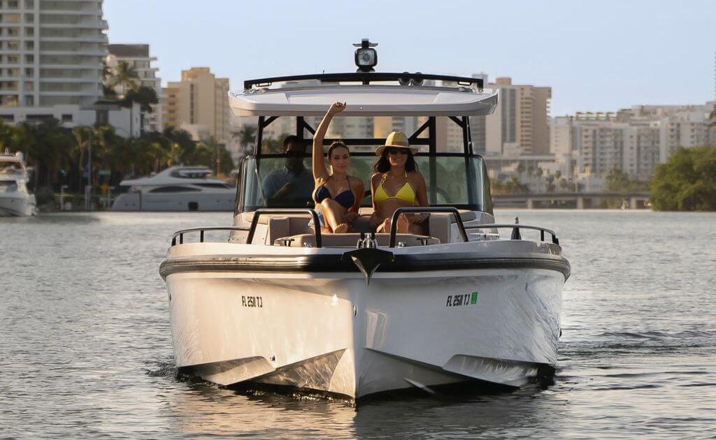 miami boat rentals with captain